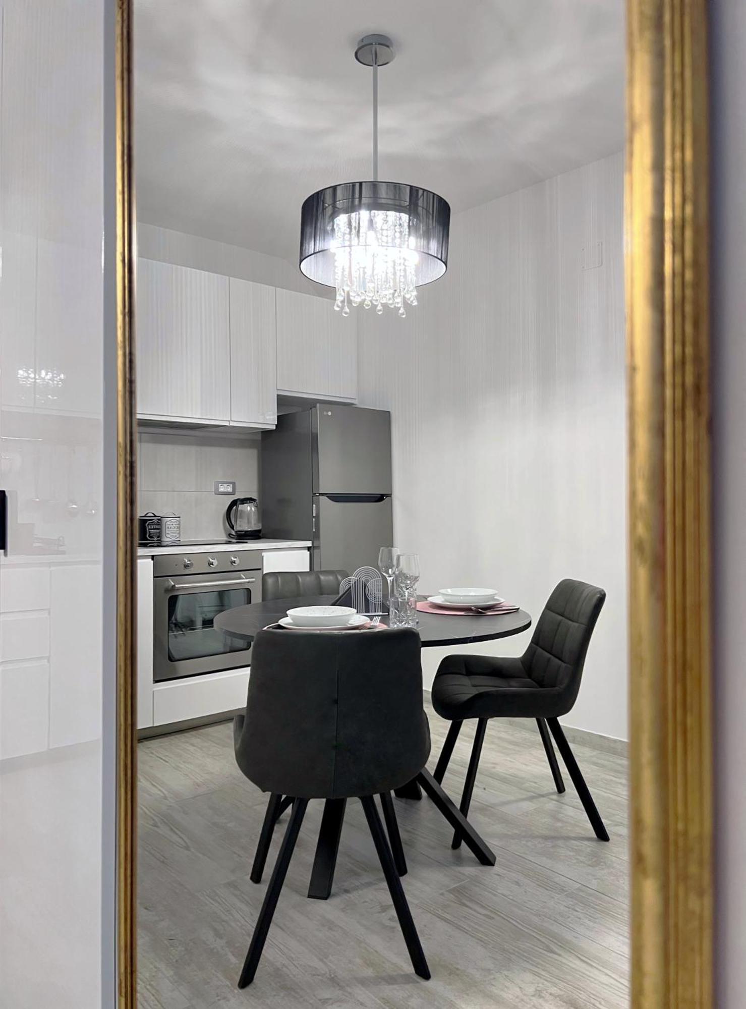 Studio Apartman Perla Split Bagian luar foto